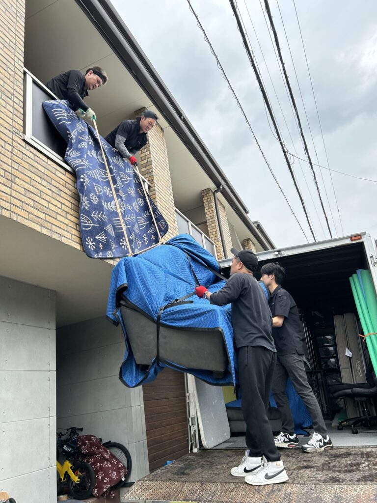 ソファー🛋️吊り下ろし